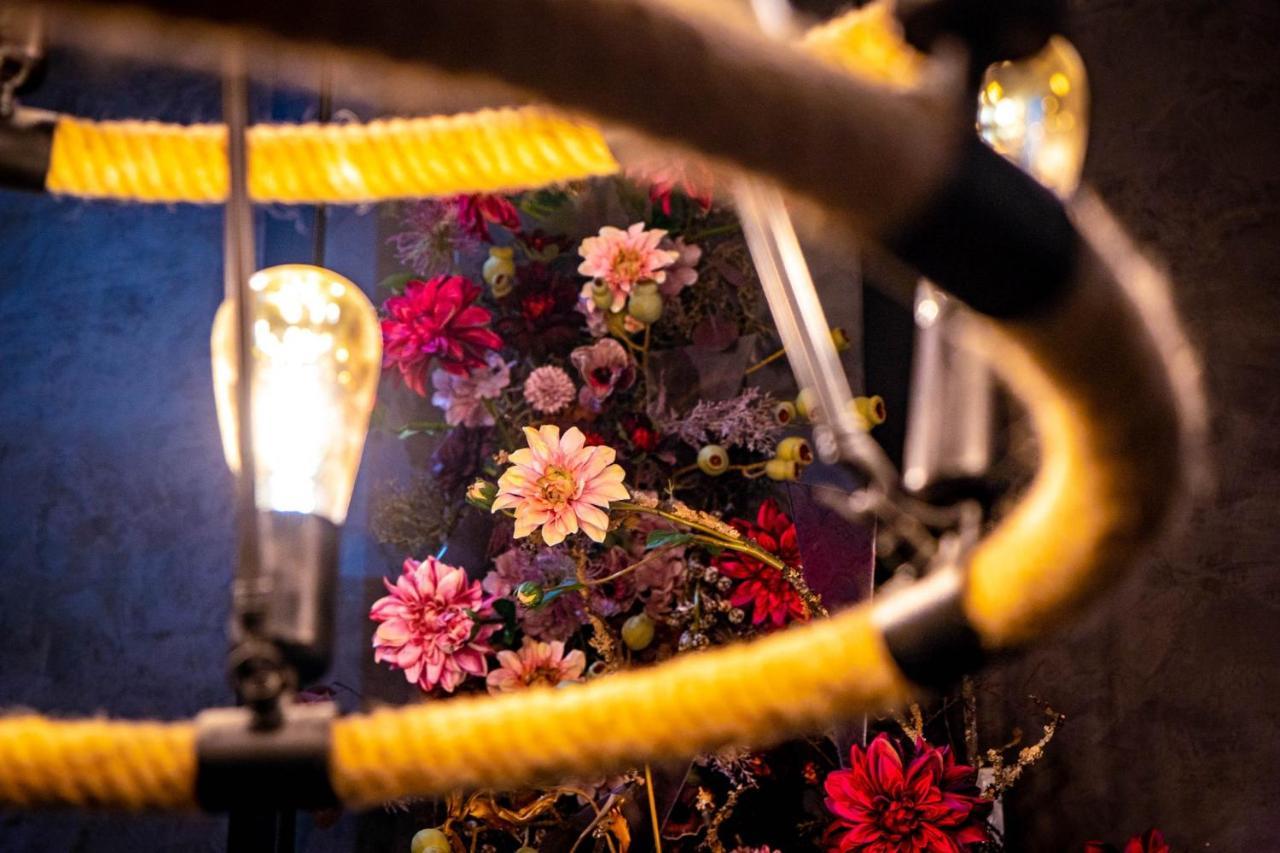 Flower House Tainan Extérieur photo