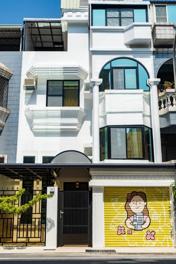 Flower House Tainan Extérieur photo